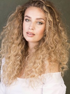 ISABELLE — Model in Surrey | Eye On Model