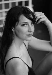 Laura — Model in Milano | Eye On Model