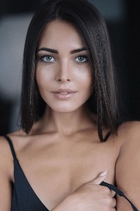 IRYNA — Model in San Fedele Intelvi | Eye On Model