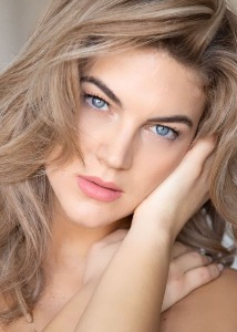 LAURA — Model in Милан | Eye On Model
