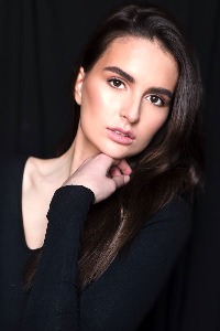 BEATRICE — Model in București | Eye On Model