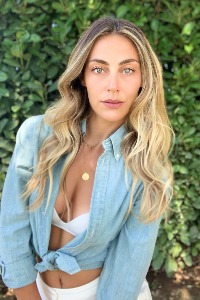 Eleonora — Model in Roma | Eye On Model