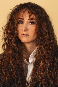 ANAIS — Model in Baillargues | Eye On Model