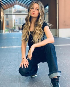 Laura — Model in Zandobbio | Eye On Model
