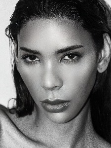 KARA — Model in Paris | Eye On Model