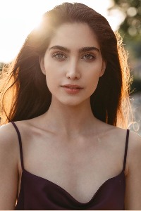 Helen — Model in Milan | Eye On Model