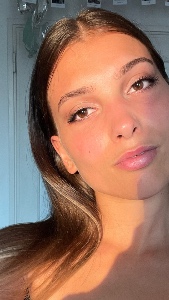 Laura — Model in Milano | Eye On Model