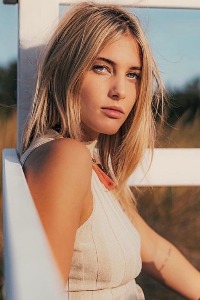 Elisa — Model in Venice | Eye On Model