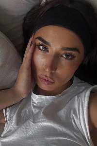 GINA — Model in H&uuml;rth | Eye On Model