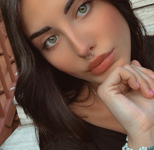 Beatrice — Model in Rome | Eye On Model