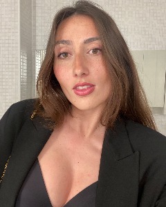 Clara — Model in Milano | Eye On Model