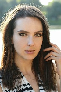 SIMONA — Model in Senec | Eye On Model