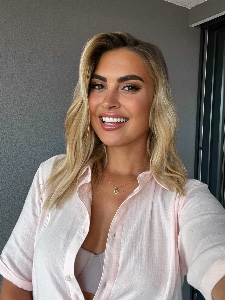 VANESSA — Model in Wals | Eye On Model
