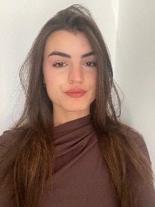 Clara — Model in Roma | Eye On Model