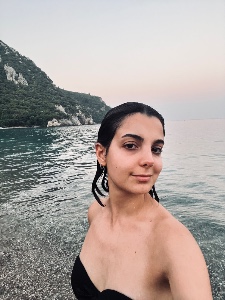AYSENUR. — Model in Berlin | Eye On Model