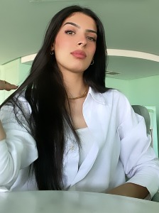 OUMAINA — Model in Granollers | Eye On Model