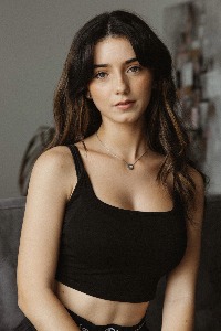 VERONIQUE — Model in Il-mellieħa | Eye On Model
