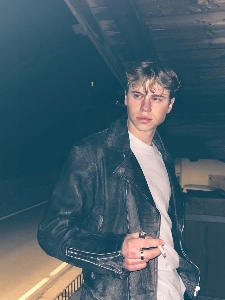 NOAH — Model in Welschnofen | Eye On Model