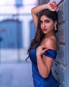 Aurora — Model in Crema | Eye On Model