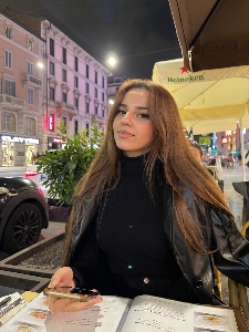 Aya Allah — Model in Milano | Eye On Model