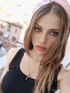 Sara — Model in Cattolica | Eye On Model