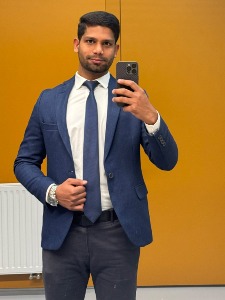 AKASH — Model in Wien | Eye On Model