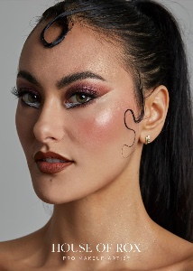 NADINE — Model in Amsterdam | Eye On Model
