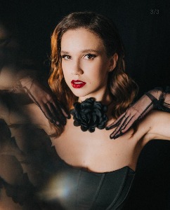 DARIIA — Model in Jadwisin | Eye On Model