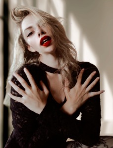 HELENA — Model in Milano | Eye On Model