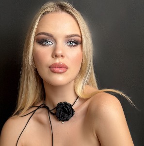 Valeria — Model in Milano | Eye On Model
