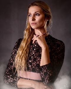 Pavl&iacute;na — Female Model of the Week | Eye On Model