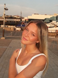 Alice — Model in Castano Primo | Eye On Model