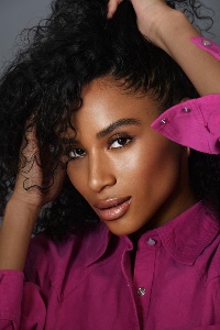 NELLY — Model in Choisy-le-roi | Eye On Model
