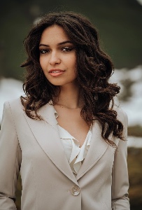 IVONA — Model in Wien | Eye On Model