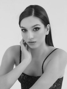 NO&eacute;MI — Model in Budapest | Eye On Model