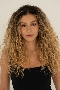 BEATRIZ — Model in Parede | Eye On Model