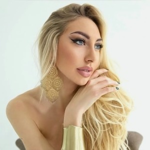 Sara — Model in Genova | Eye On Model