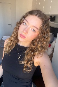 Stella — Model in Milano | Eye On Model