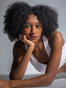 MELDEAN — Model in Gen&egrave;ve | Eye On Model